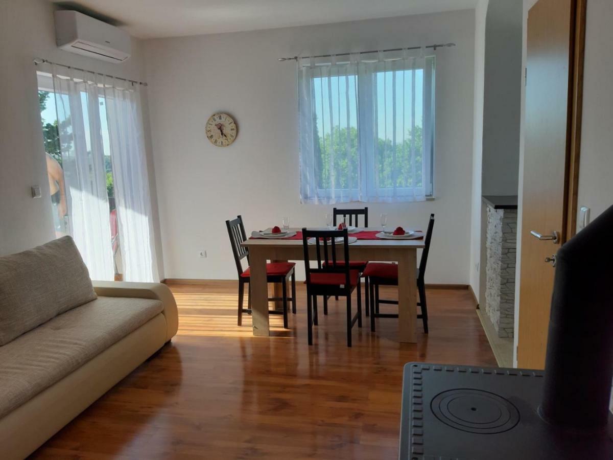 Apartman Igy Vinkuran Zewnętrze zdjęcie